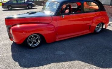 Ford-Deluxe-1941-Custom-4