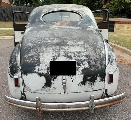 Ford-Deluxe-1941