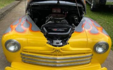 Ford-Deluxe-1946-Custom-1