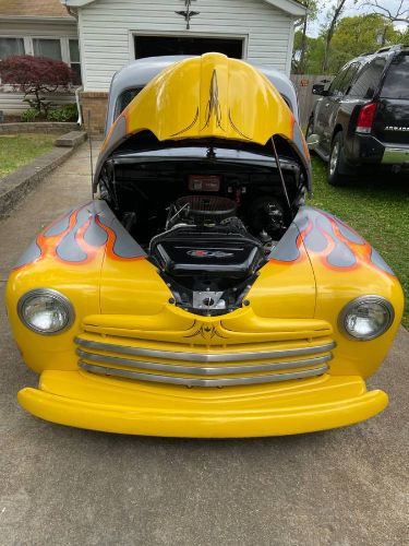 Ford-Deluxe-1946-Custom-1