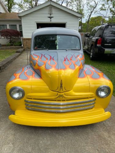 Ford-Deluxe-1946-Custom-10