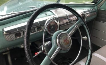 Ford-Deluxe-1946-Robin-Egg-Blue-Gray-8