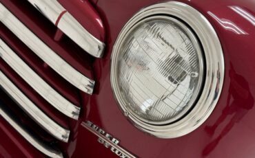 Ford-Deluxe-1947-Dark-Red-Metallic-Gray-8