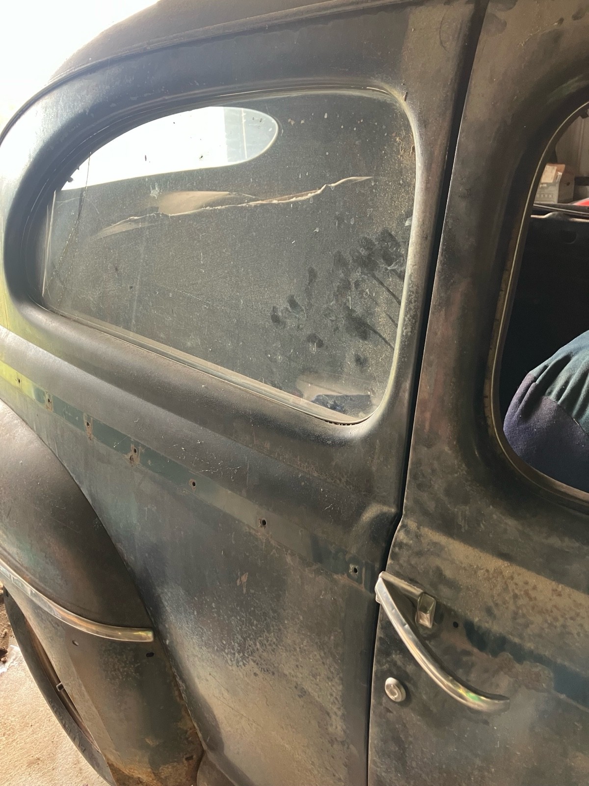 Ford Deluxe 1947 Sedan