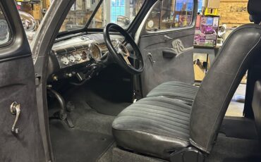 Ford-Deluxe-1948-Coupe-11
