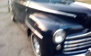Ford-Deluxe-1949-3