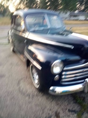 Ford-Deluxe-1949-3