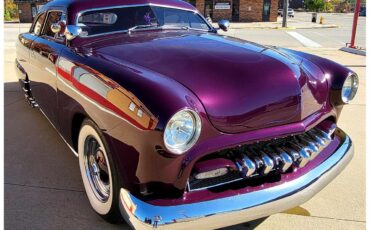 Ford-Deluxe-1949-Fantasia-Fantasia-and-white-1