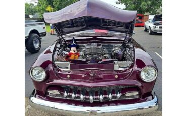 Ford-Deluxe-1949-Fantasia-Fantasia-and-white-7