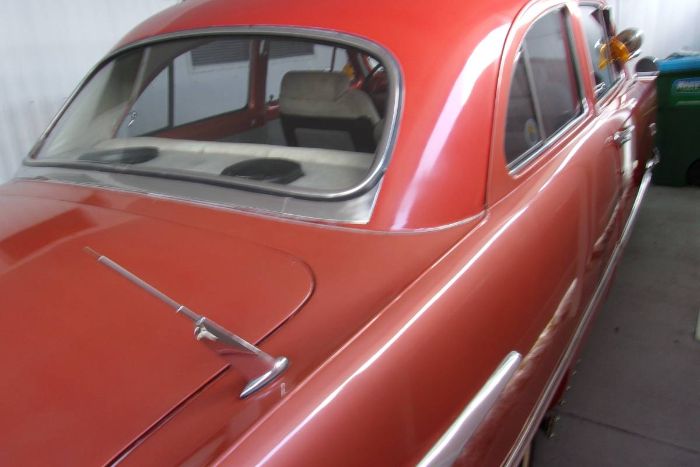 Ford-Deluxe-1951-Custom-8