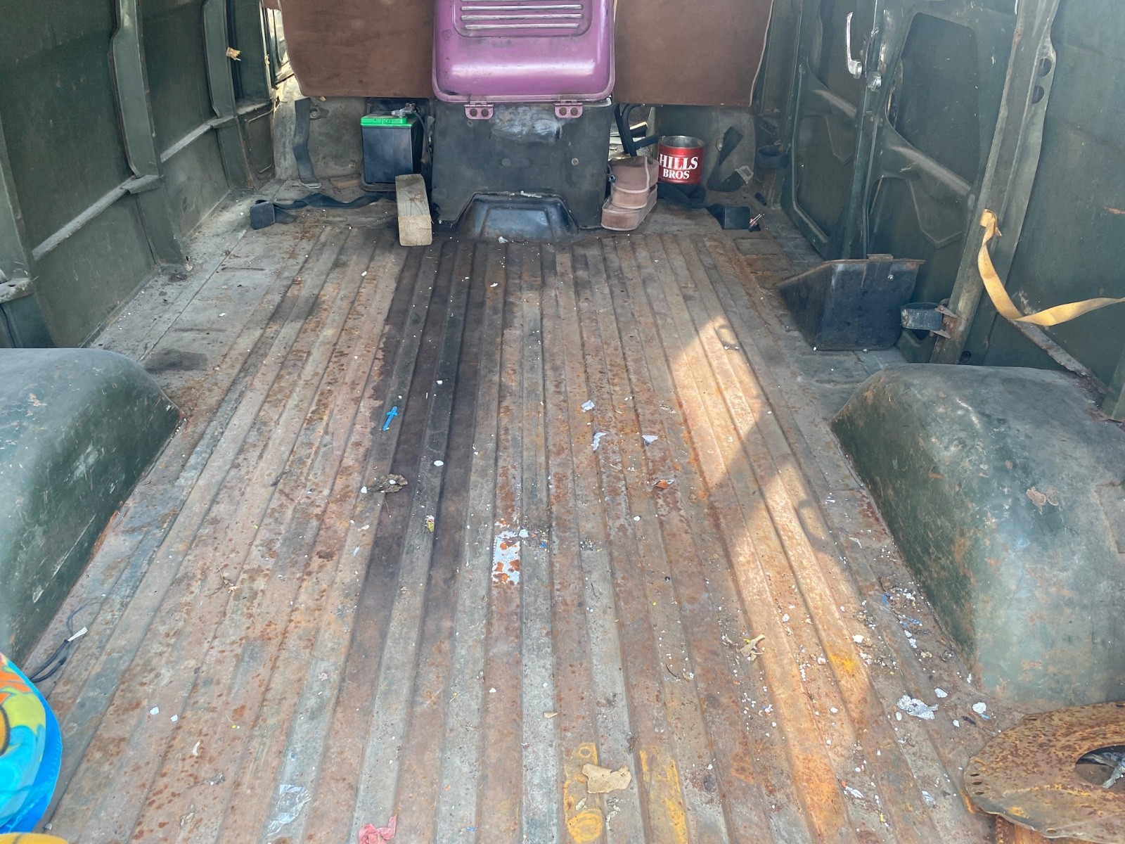 Ford-E-100-econoline-1967-Van-Camper-37