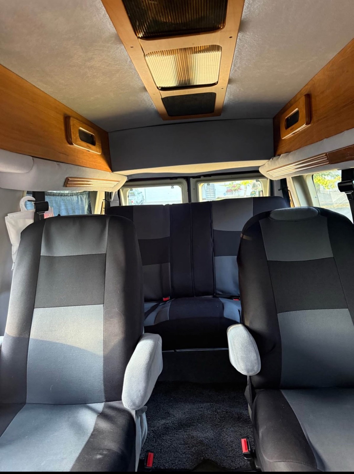 Ford-E-150-Econoline-1993-9