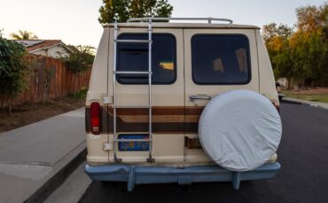 Ford-E-Series-Van-1982-Extended-Passenger-Van-4