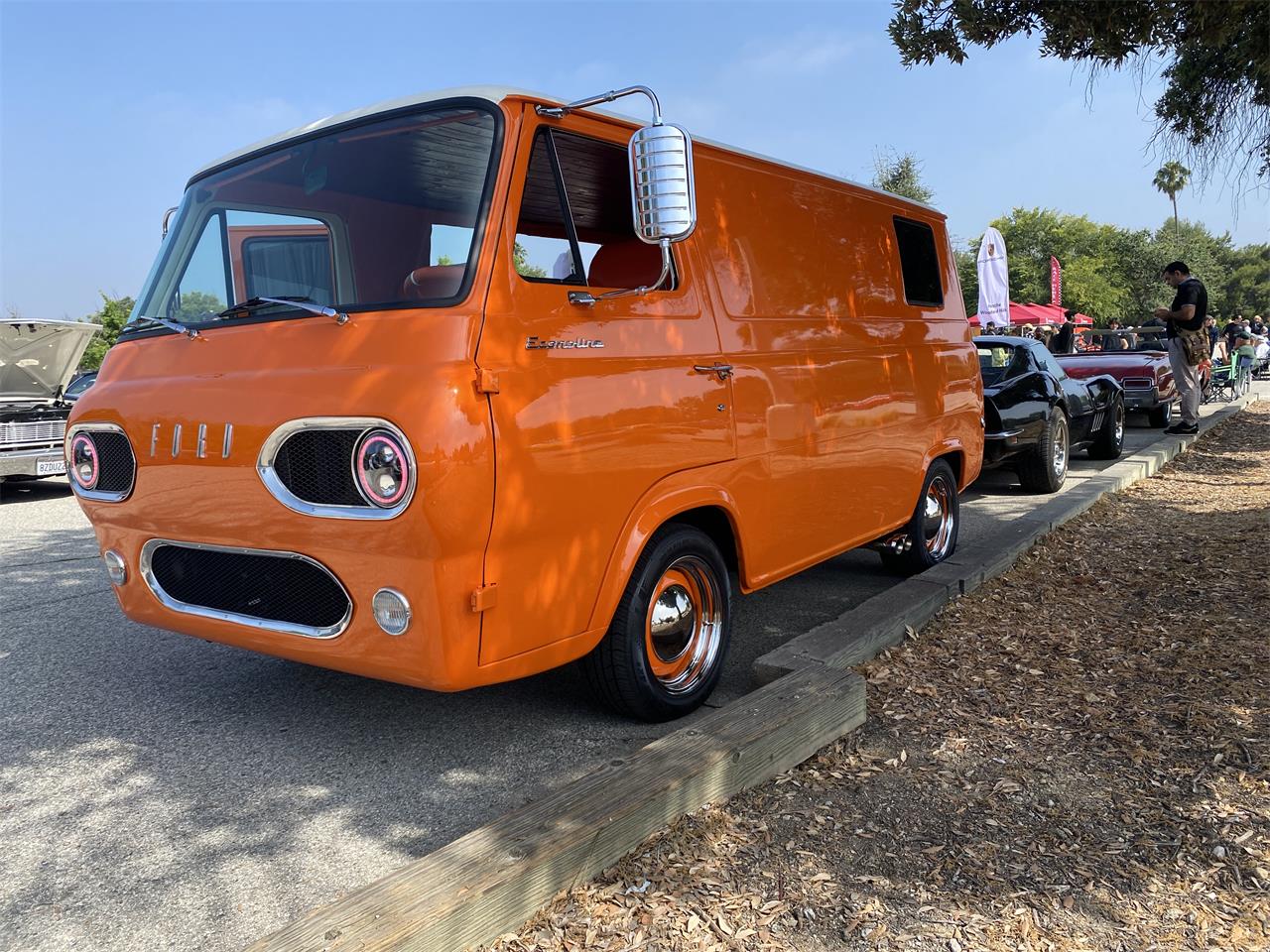 Ford-Econoline-1964-Orange-Orange-amp-White-16