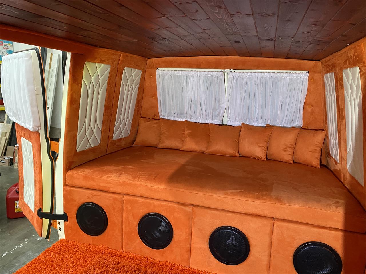 Ford-Econoline-1964-Orange-Orange-amp-White-30