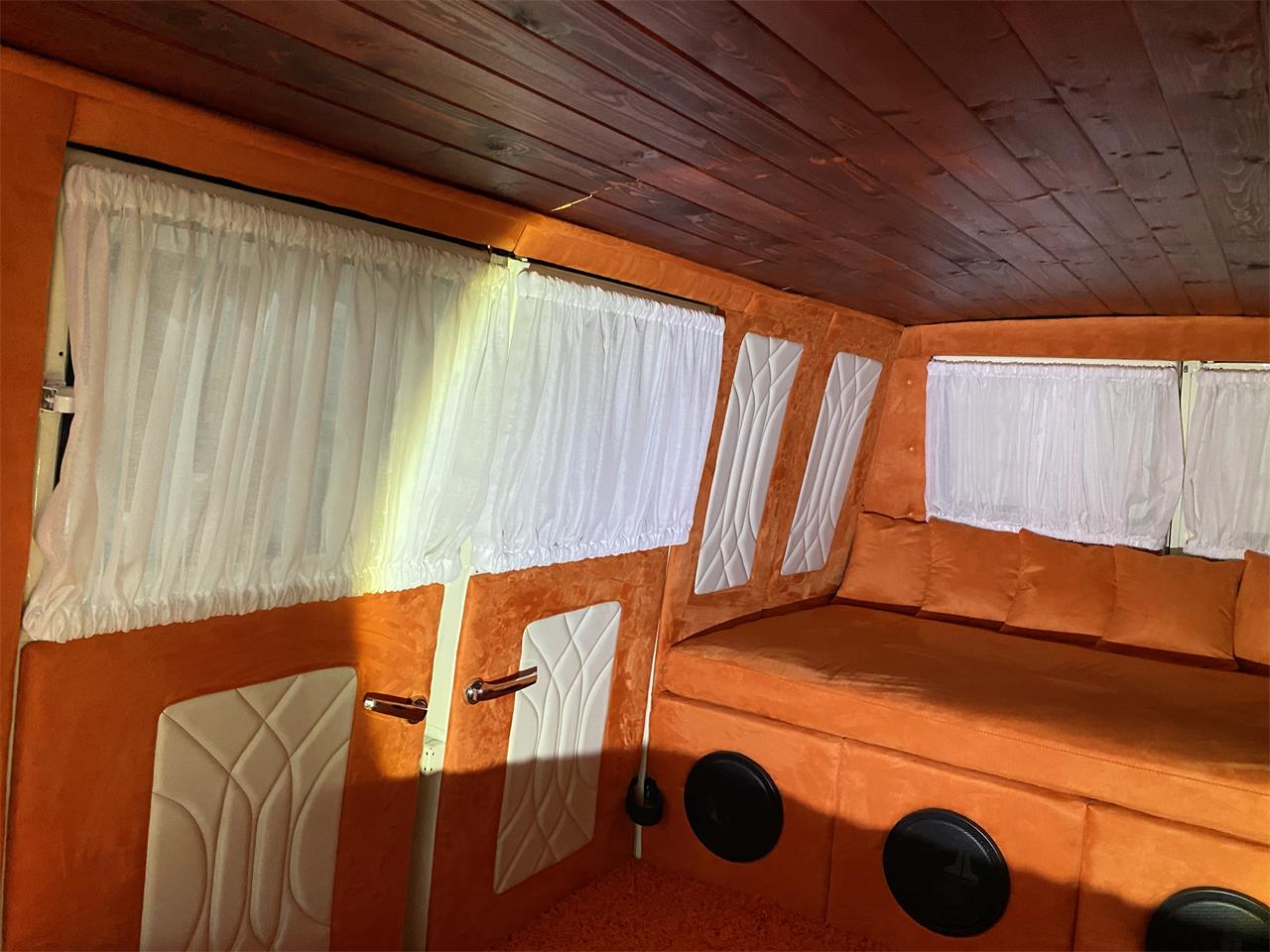Ford-Econoline-1964-Orange-Orange-amp-White-31