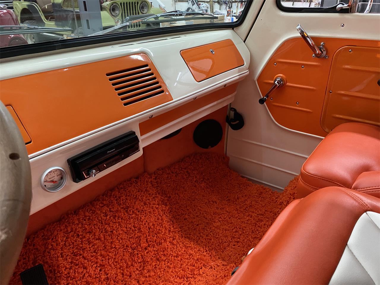 Ford-Econoline-1964-Orange-Orange-amp-White-34