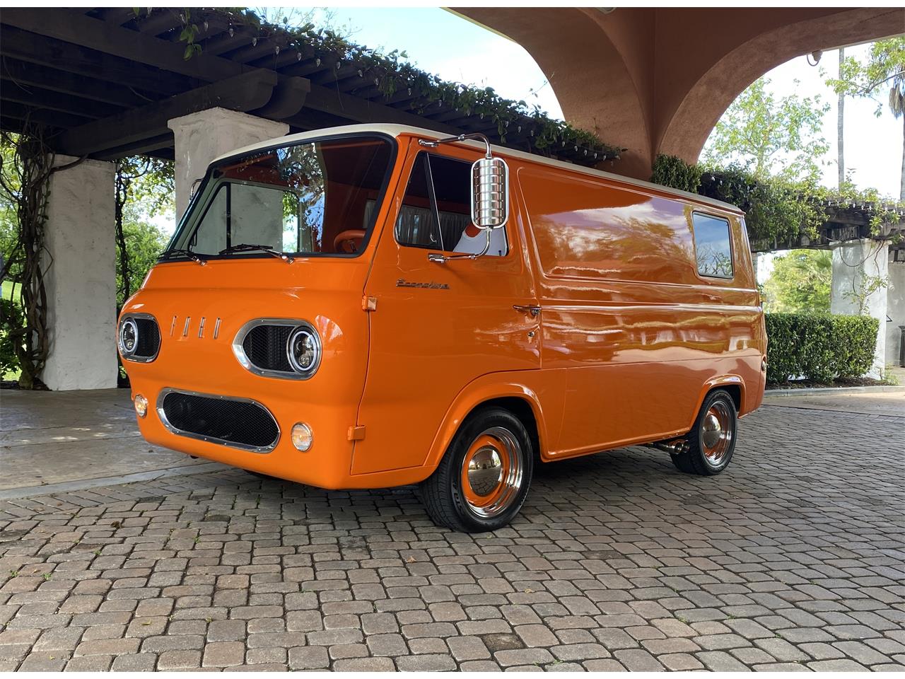 Ford-Econoline-1964-Orange-Orange-amp-White