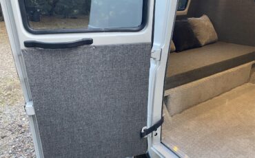 Ford-Econoline-1967-Grey-Black-and-gray-16