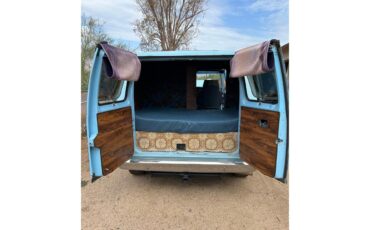 Ford-Econoline-1976-Light-Blue-Blue-and-Brown-2