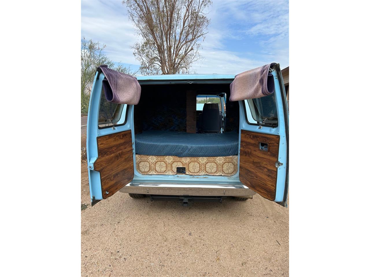 Ford-Econoline-1976-Light-Blue-Blue-and-Brown-2
