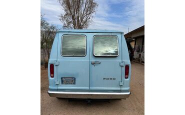 Ford-Econoline-1976-Light-Blue-Blue-and-Brown-6