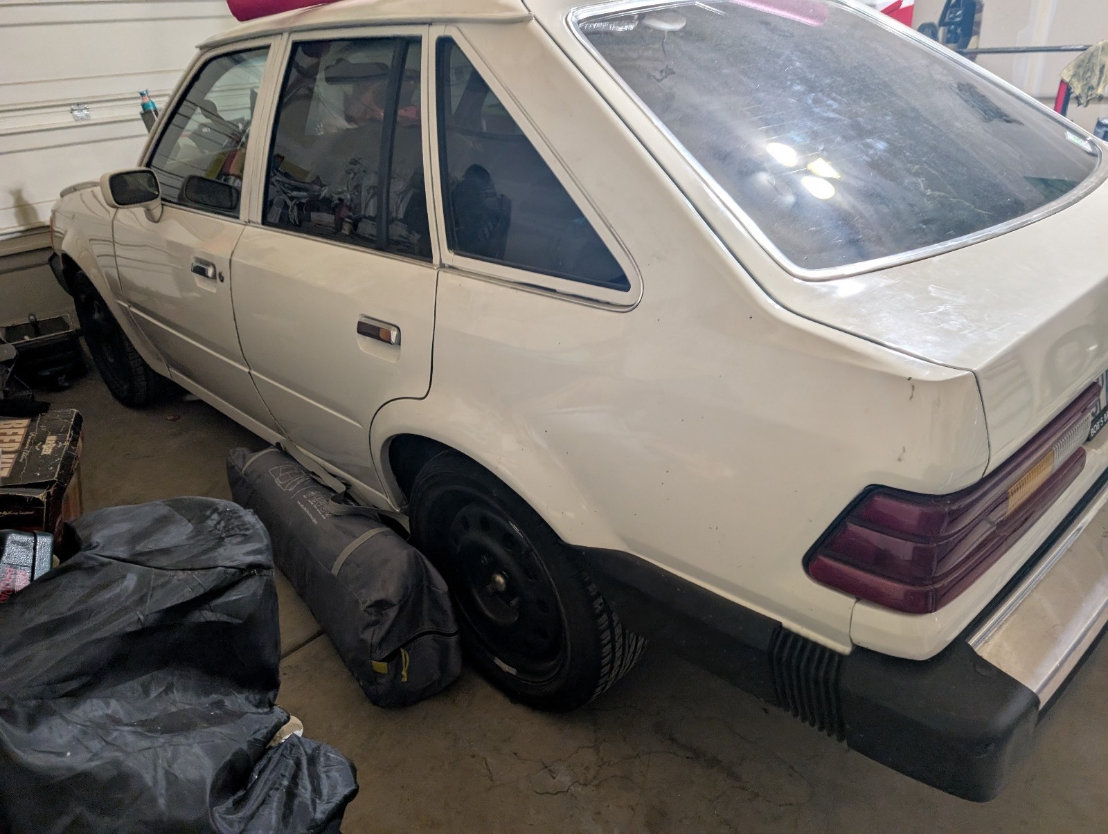 Ford-Escort-1987