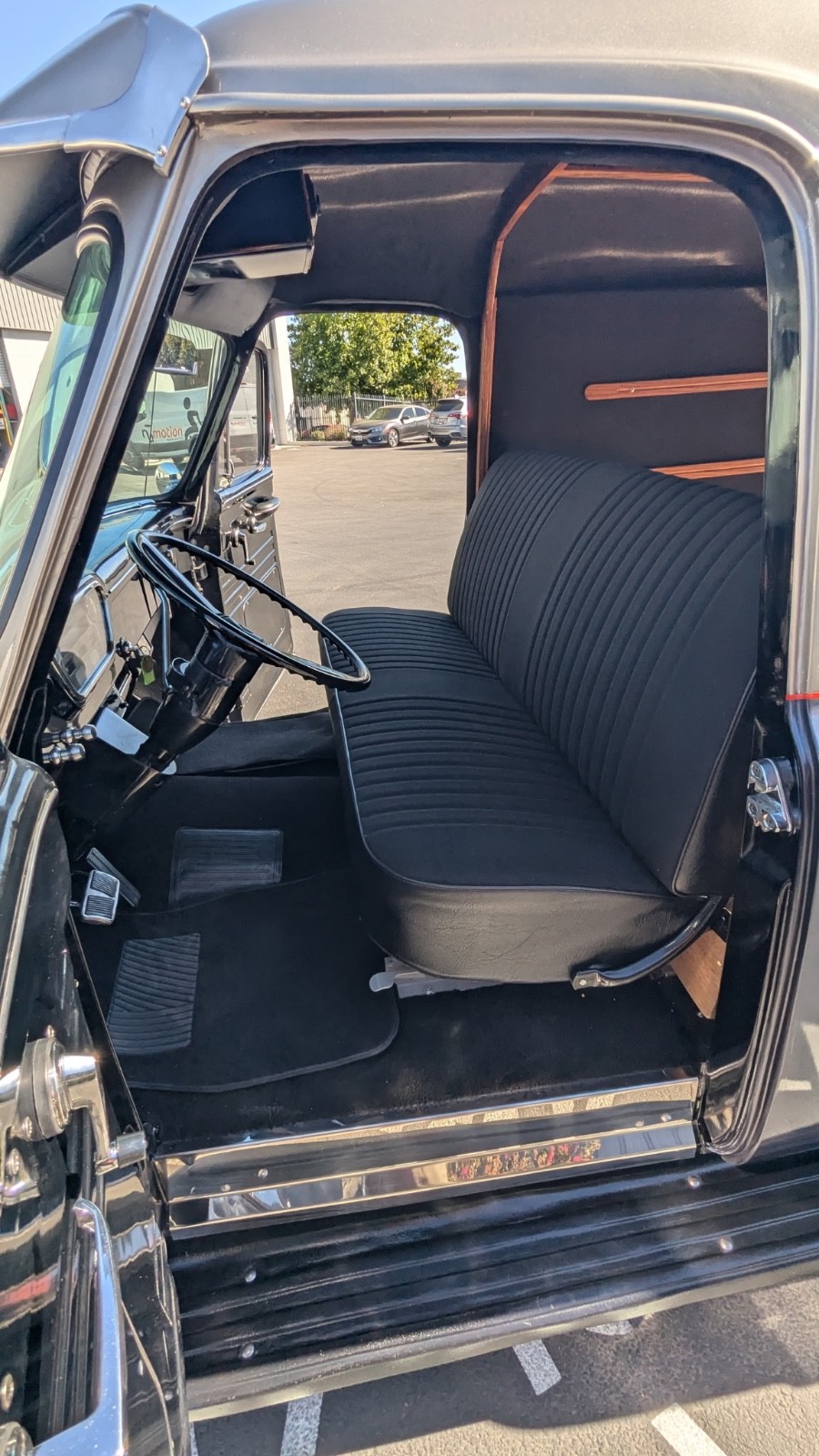Ford-F-100-1953-Standard-Cab-Pickup-11