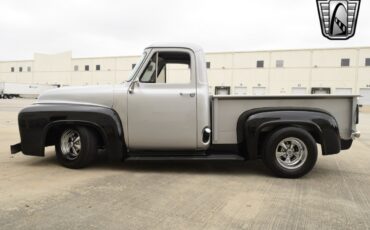 Ford-F-100-1953-pickup-2