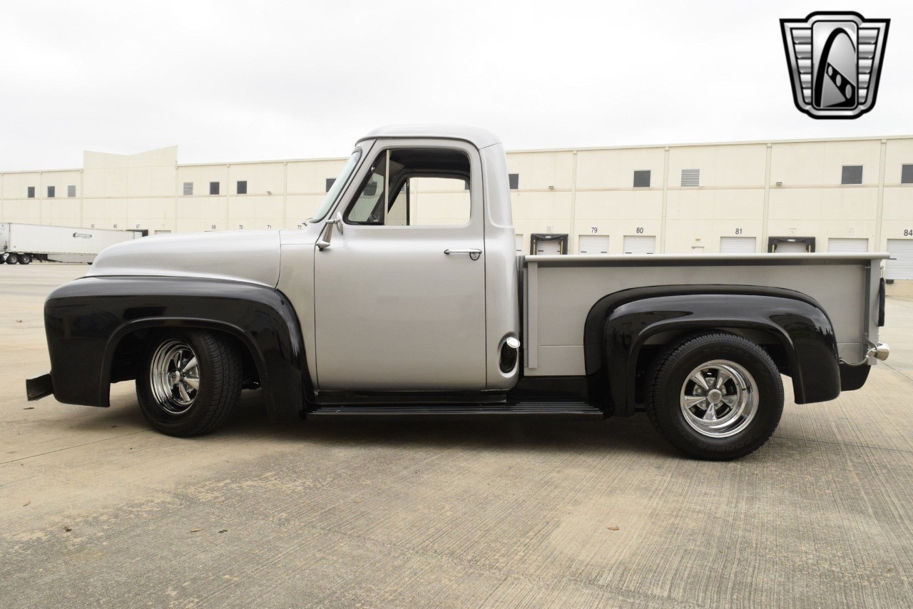 Ford-F-100-1953-pickup-2