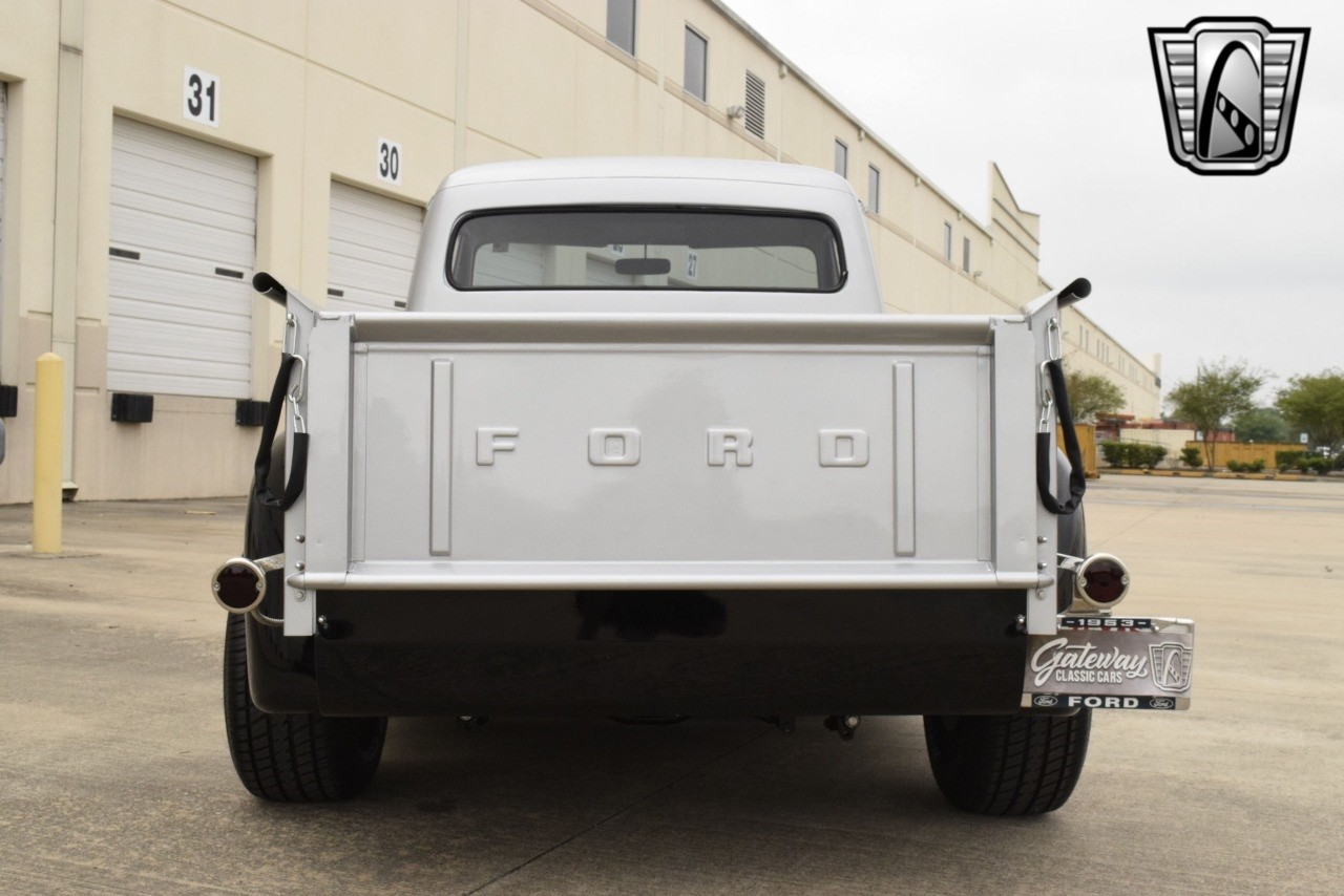 Ford-F-100-1953-pickup-3