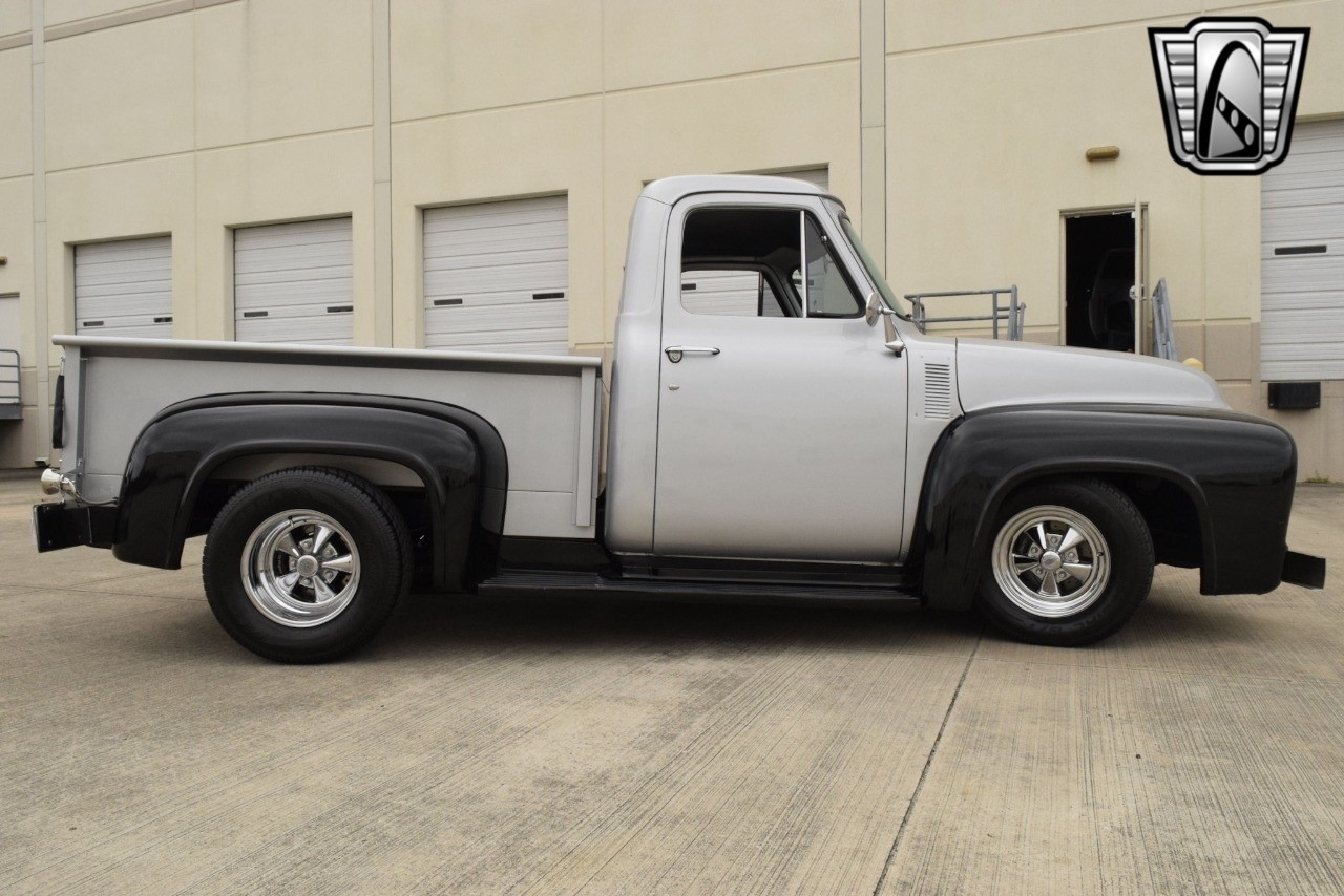 Ford-F-100-1953-pickup-4