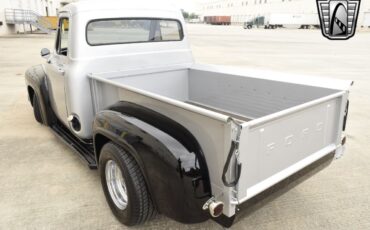 Ford-F-100-1953-pickup-9