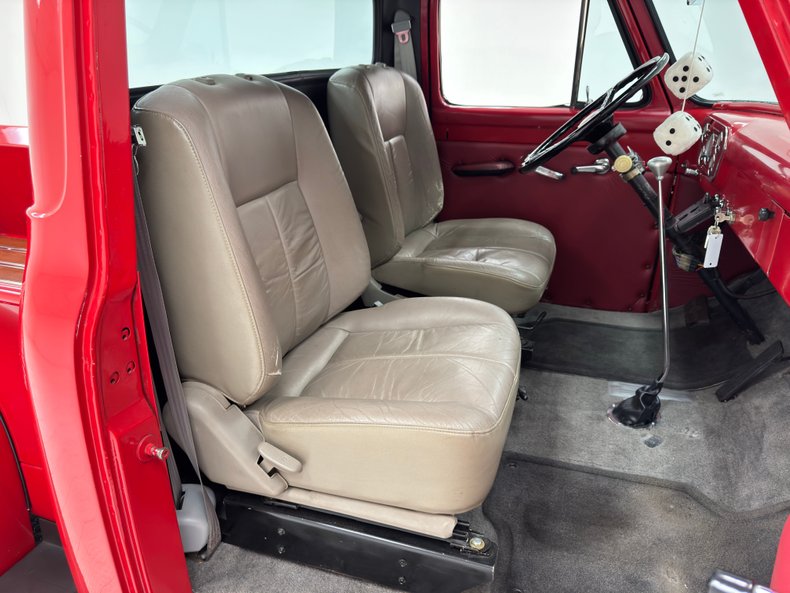 Ford-F-100-1954-Vermillion-Red-Gray-36