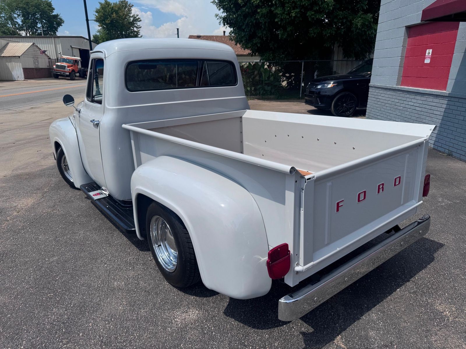 Ford-F-100-1955-Pickup-Truck-4