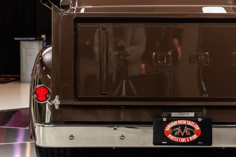 Ford-F-100-1956-Cherrywood-Bronze-Tan-and-Brown-39