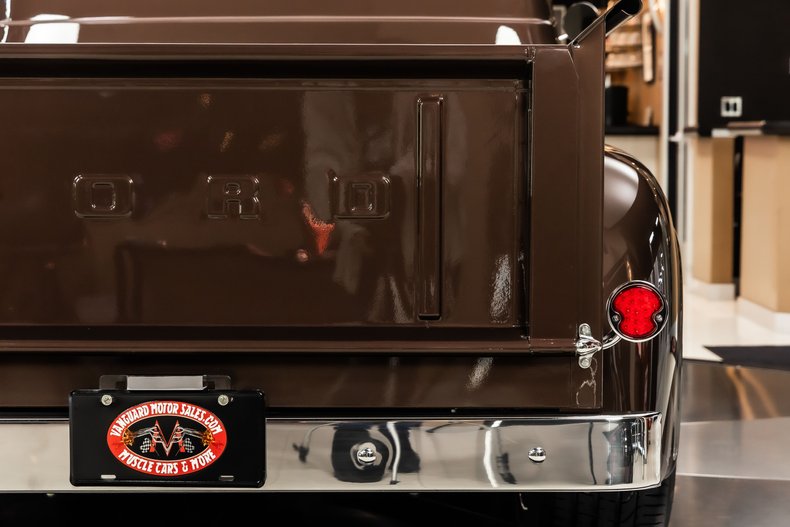 Ford-F-100-1956-Cherrywood-Bronze-Tan-and-Brown-47