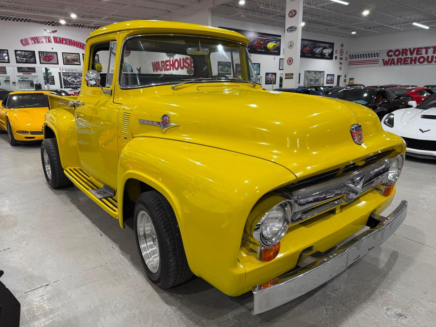 Ford-F-100-1956-Pickup-Truck-3