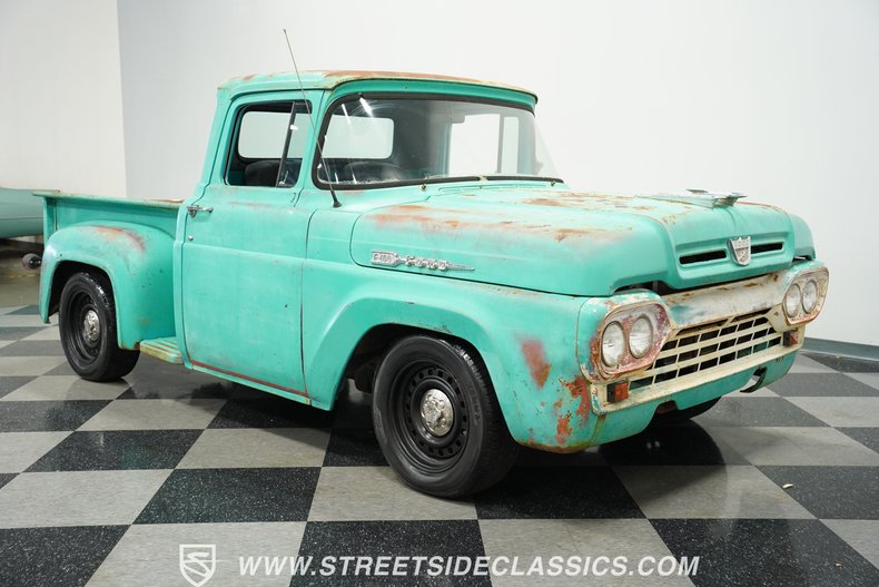 Ford-F-100-1960-Caribbean-Turquoise-Charcoal-16