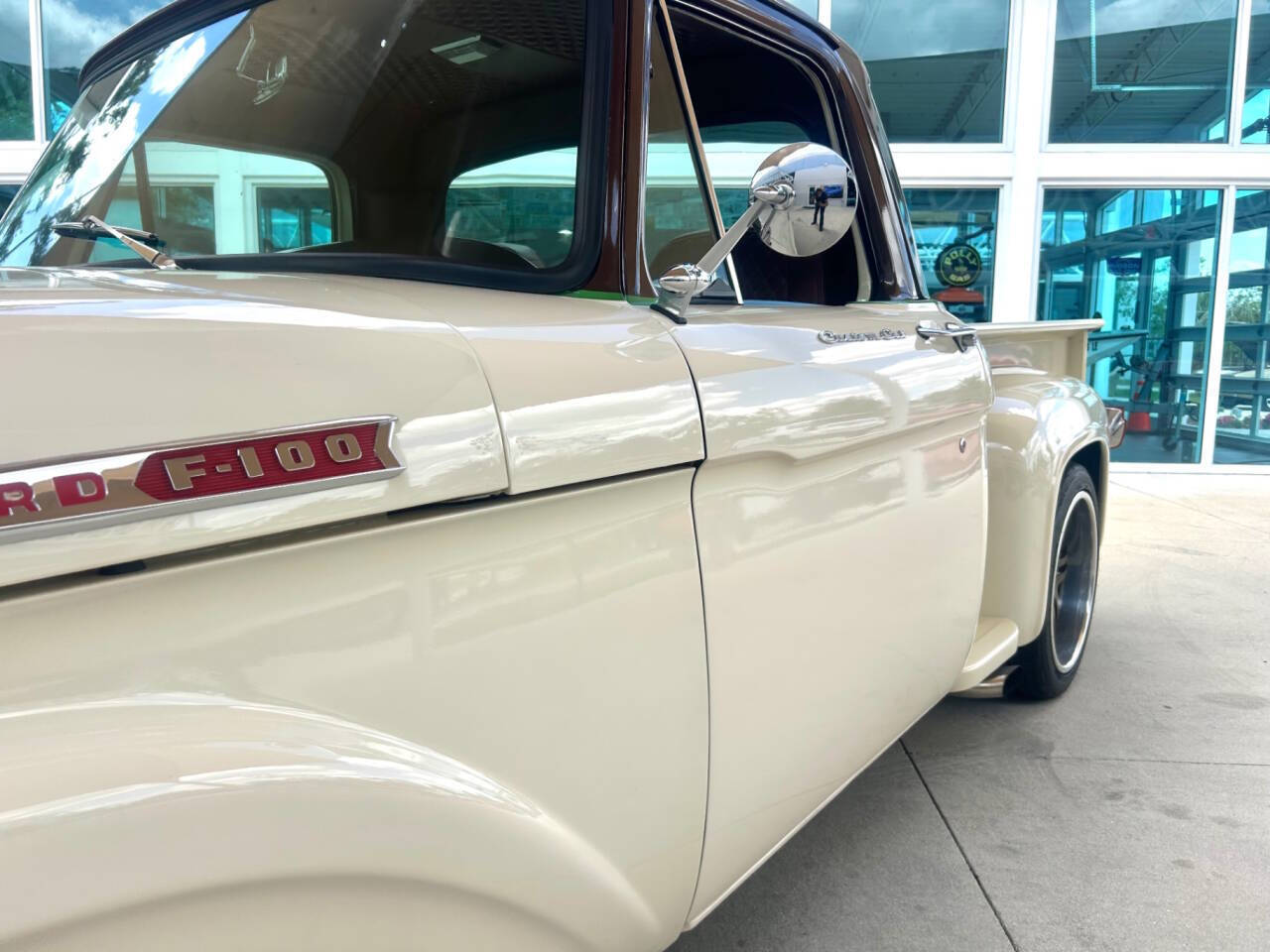 Ford-F-100-1962-Pickup-Truck-10