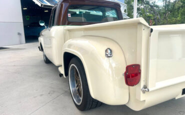 Ford-F-100-1962-Pickup-Truck-12