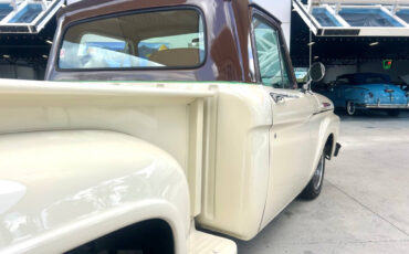 Ford-F-100-1962-Pickup-Truck-14