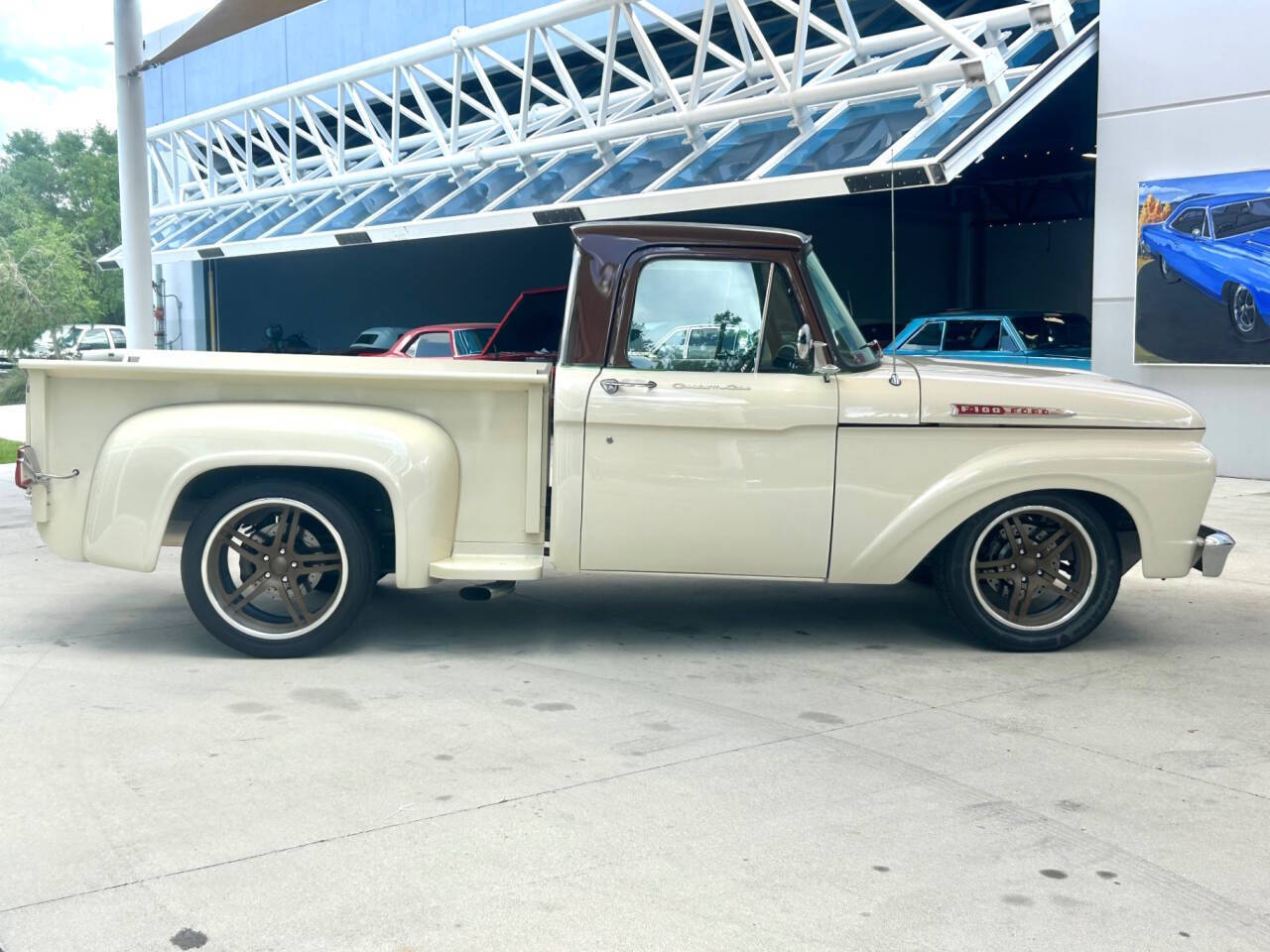 Ford-F-100-1962-Pickup-Truck-3