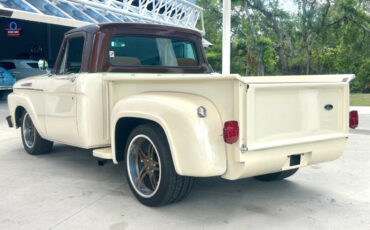 Ford-F-100-1962-Pickup-Truck-6