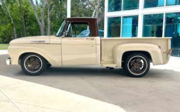 Ford-F-100-1962-Pickup-Truck-7