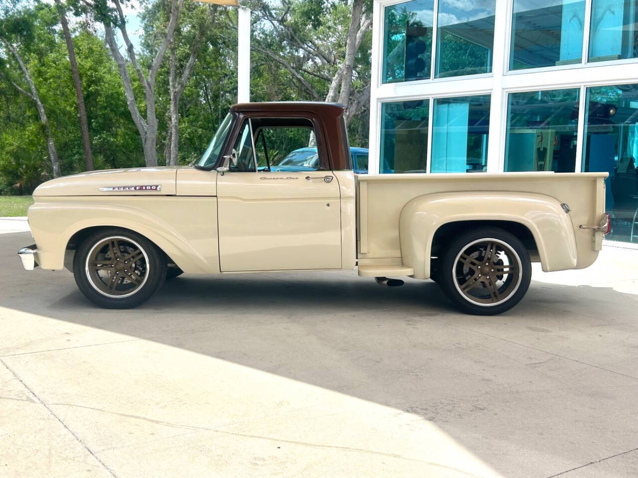 Ford-F-100-1962-Pickup-Truck-7