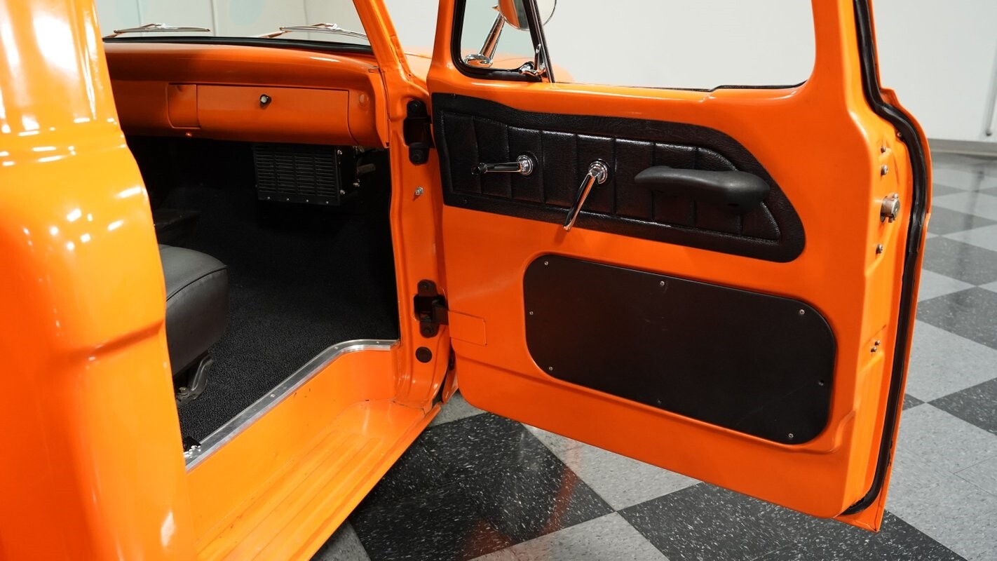 Ford-F-100-1963-Pickup-Truck-38