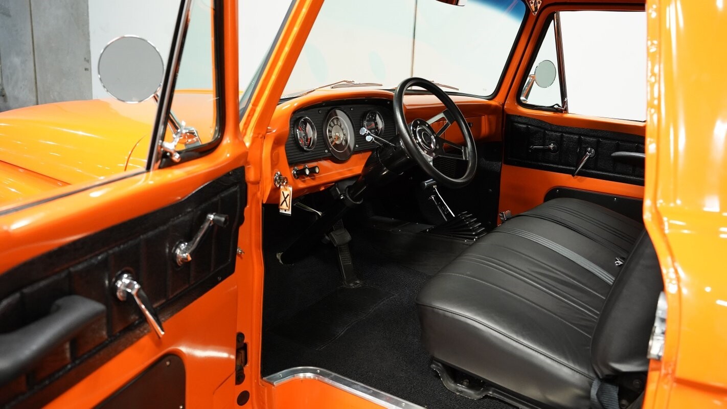 Ford-F-100-1963-Pickup-Truck-4