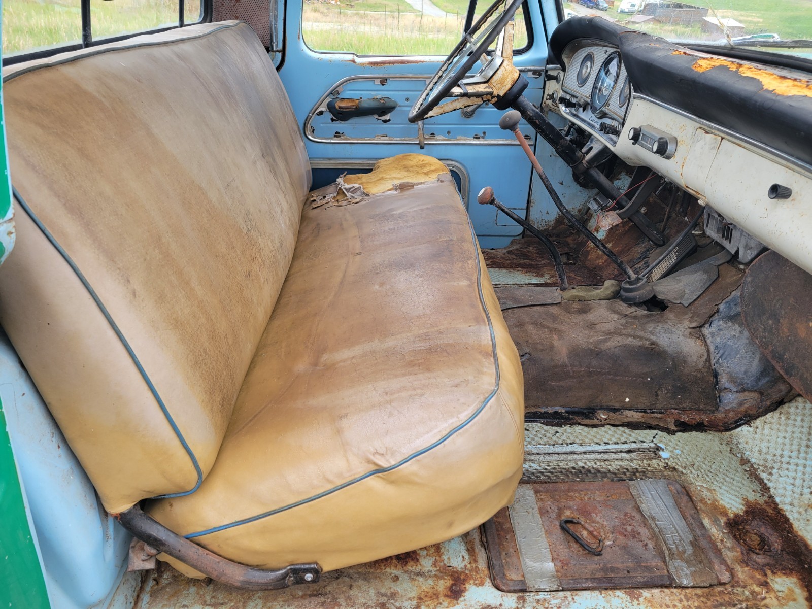 Ford-F-100-1964-Pickup-Truck-11