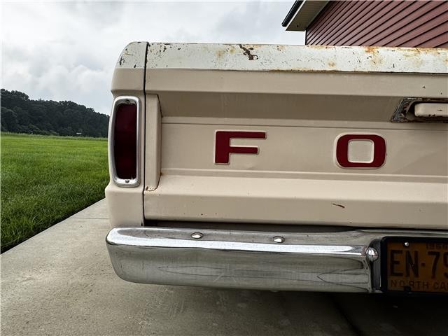 Ford-F-100-1966-11